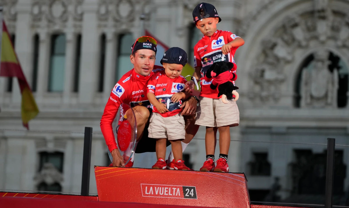 Roglic wins ‘crazy’ record-equalling fourth Vuelta