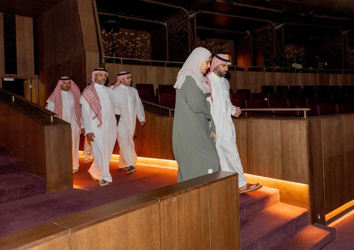 Saudi Minister of Culture Prince Badr bin Abdullah bin Farhan inspects the second phase of the King Fahd Cultural Center’s development project in Riyadh. (SPA)