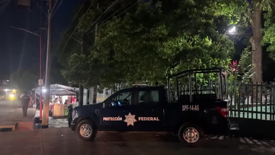 Six migrants were killed and 10 others were injured after Mexican soldiers fired on a group of 33 migrants traveling in a pick-up truck that had tried to evade a military patrol, the defense ministry said on Oct. 2. (Reuters)