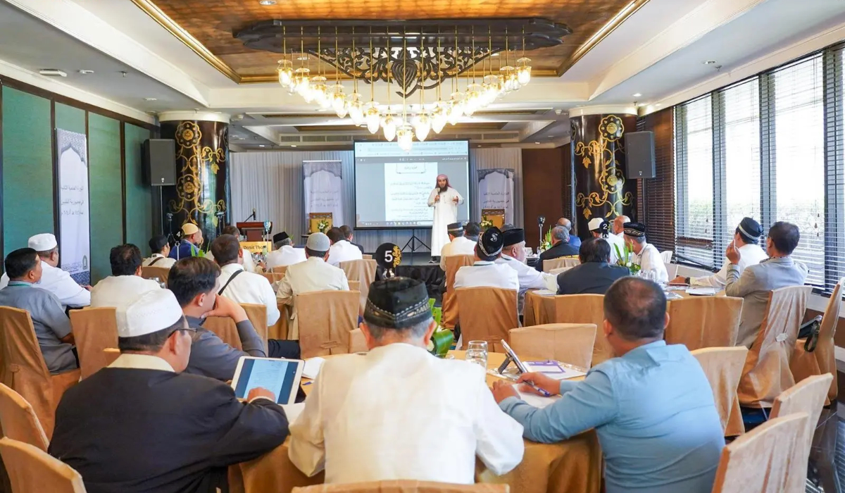 Fahd Al-Fuhaid, the Religious Attache at the Saudi Embassy in Manila, conducted the seminar. (SPA)