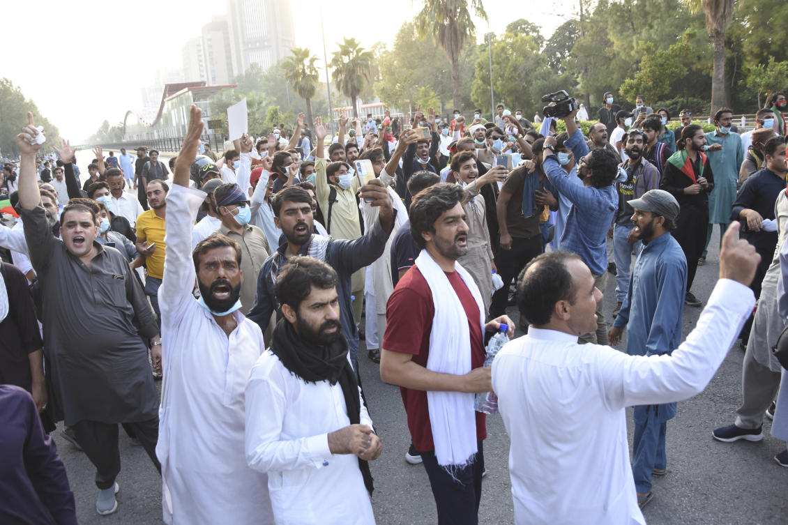 Supporters of imprisoned former Prime Minister Imran Khan’s party Pakistan Tehreek-e-Insaf party has defied a crackdown to needle the government with regular demonstrations. (AP)