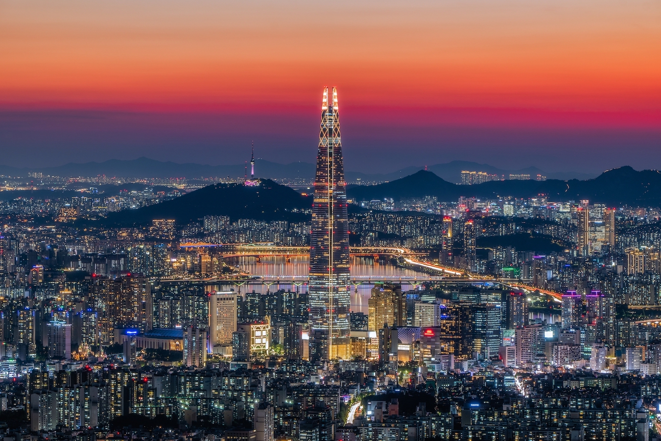 Seoul — the capital city — is large, clean, and very Western. (Shutterstock)