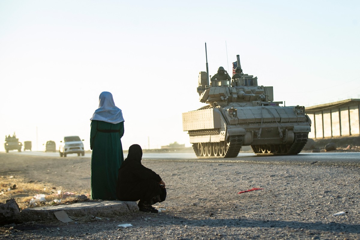 The United States has around 900 troops in Syria that are part of an anti-jihadist coalition and also have forces protecting the Conoco gas field and Al-Omar oil fields in east of the country.(AFP)