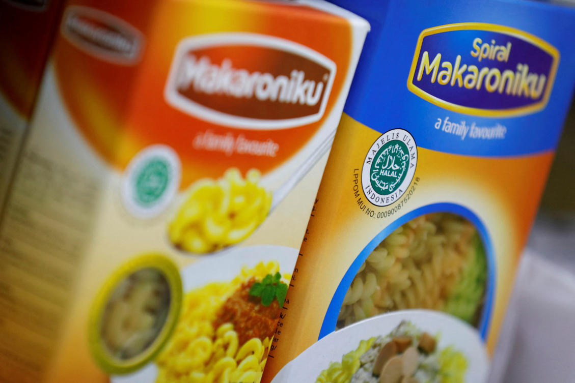 Indonesia to check grocery shelves as deadline for halal labels nears