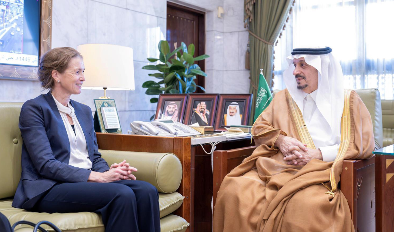 Riyadh Governor Prince Faisal bin Bandar and the recently appointed Ambassador of Norway to Saudi Arabia Kjersti Tromsdal. (SPA)