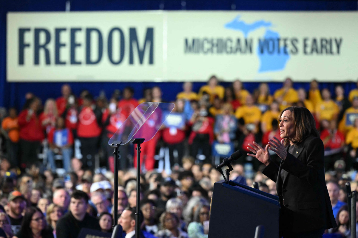 US Vice President and Democratic presidential candidate Kamala Harris speaks during a campaign event at the Oakland Expo Center in Waterford Township, Michigan, on October 18, 2024. (AFP)