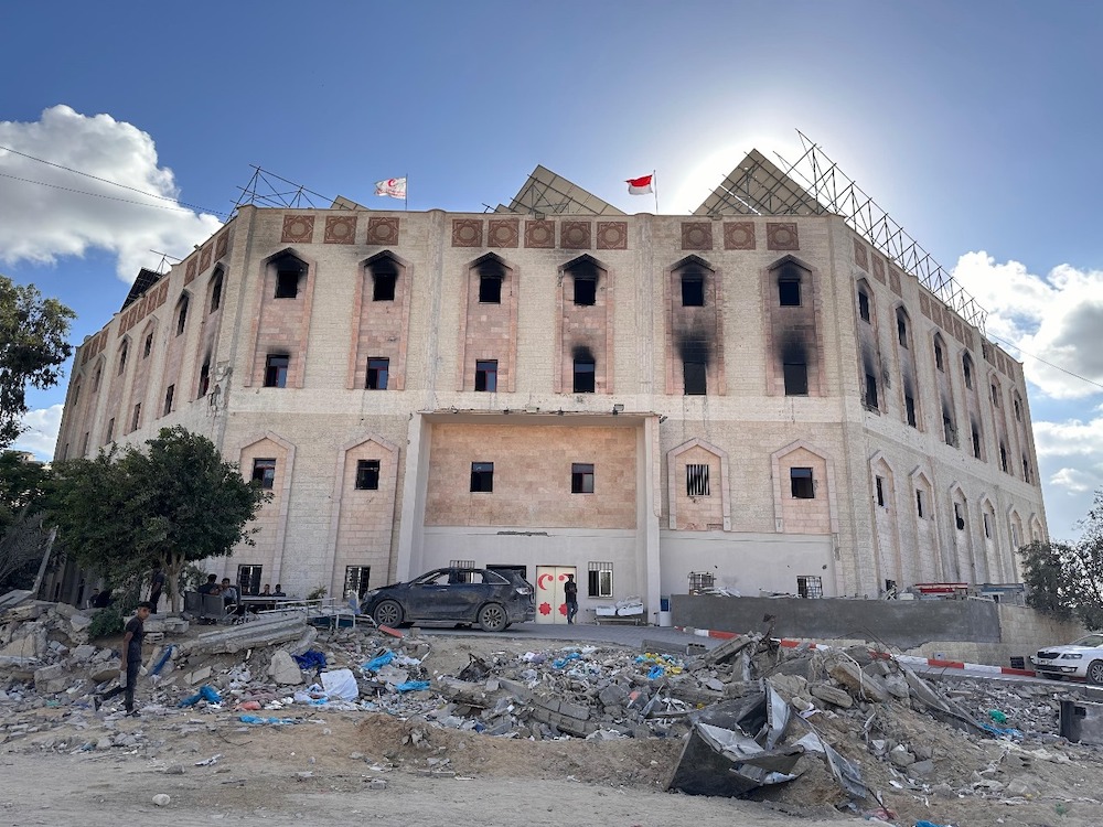 The photo shows the facade of the Indonesia Hospital in North Gaza in early October 2024. (MER-C)