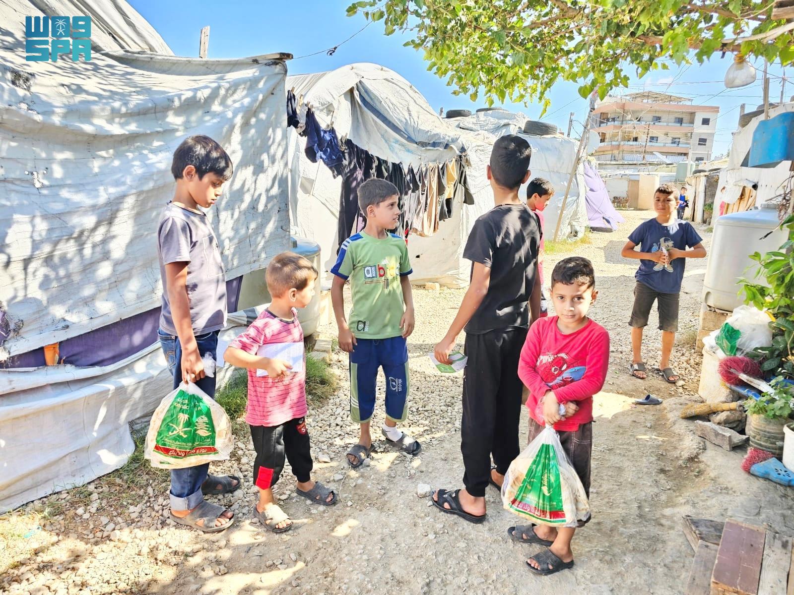 KSrelief distributes 175,000 bundles of bread to refugee families in Lebanon (SPA)