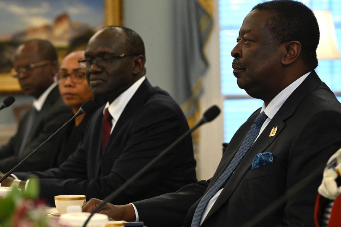 Kenyan Foreign Minister Musalia Mudavadi (R). (File/AFP)