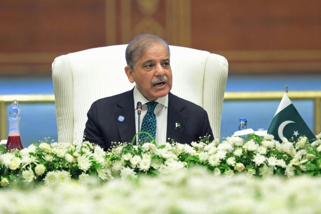 Under the constitution, Prime Minister Shehbaz Sharif’s government overnight sent a summary to President Asif Ali Zardari. (FILE/AFP)
