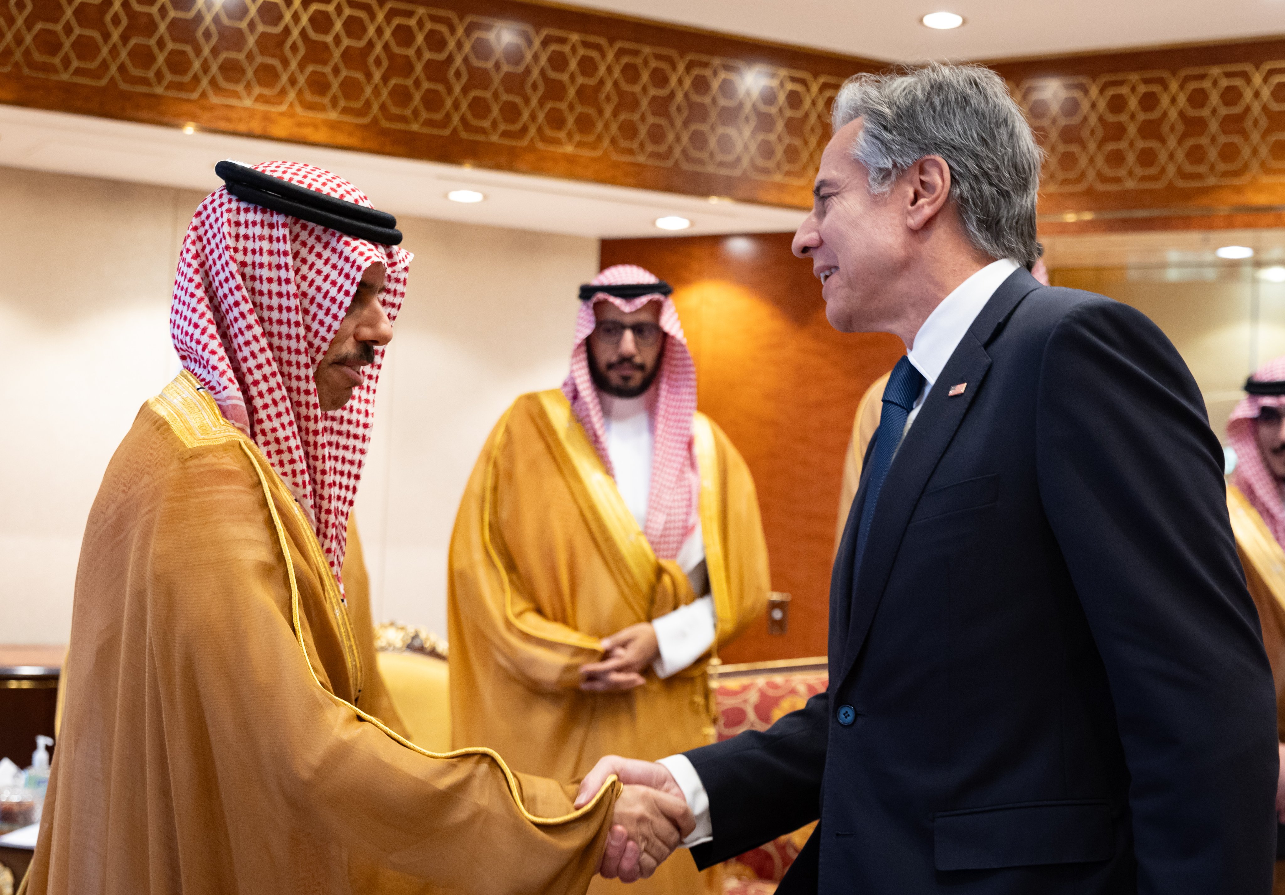 Saudi Arabia’s Foreign Minister Prince Faisal bin Farhan receives US Secretary of State Antony Blinken in Riyadh on Wednesday. (SPA)