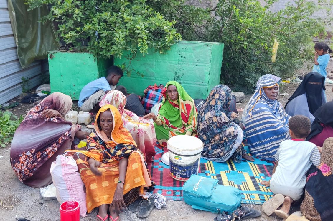 Sudanese, displaced from the Jazirah district, arrive in the eastern city of Gedaref on October 26, 2024. (AFP)