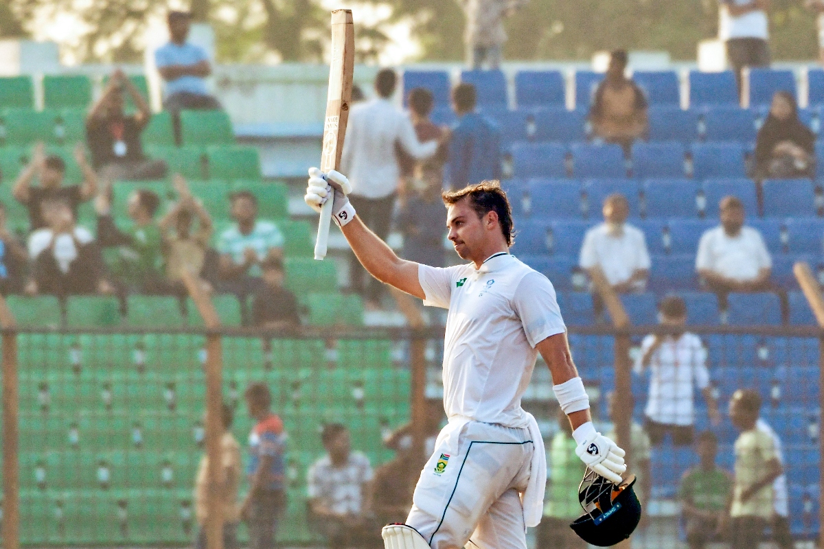 Taijul, who ended the session with 5-152, triggered a collapse as South Africa lost three wickets for five runs to be reduced to 391-5 from 386-2. (AFP)