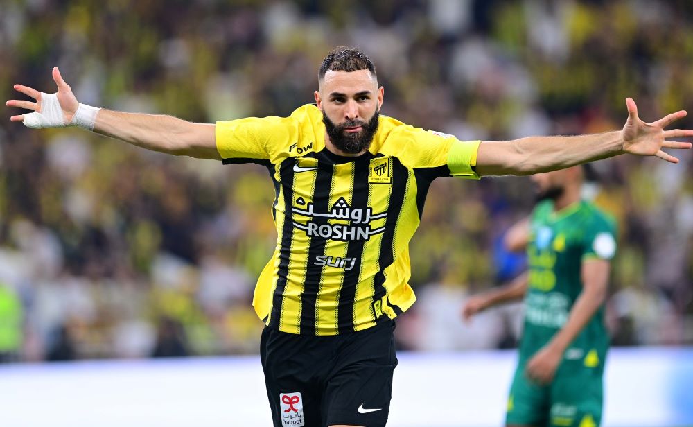 Al-Ittihad coach Laurent Blanc has reassured fans that Karim Benzema is happy at the club ahead of the Jeddah derby against Al-Ahli. (SPL)