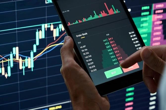 The total trading turnover of the benchmark index was SR6.43 billion ($1.71 billion), with 116 of the stocks climbing and 104 retreating. Shutterstock