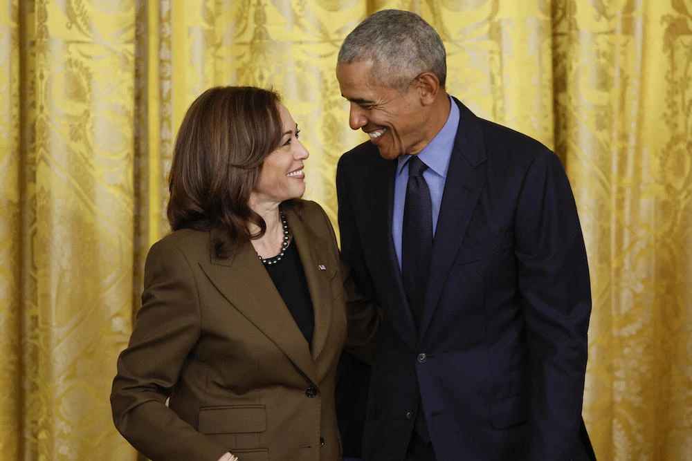 US vice president Kamala Harris and former US president Barack Obama attend an event to mark the 2010 passage of the Affordable Care Act in the White House on April 5, 2022. (Getty Images/AFP)