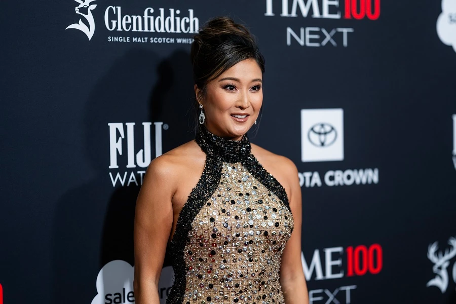 Ashley Park showed off an Elie Saab gown in New York. (Getty Images)