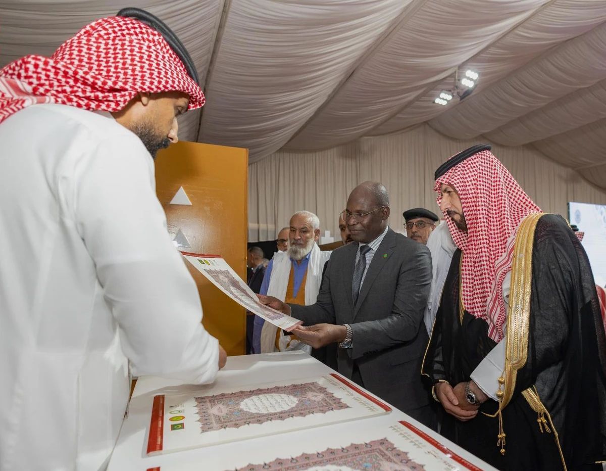 The exhibition features more than 12 interactive sections, including areas focused on the Qur’an, photography, Saudi attire, the Two Holy Mosques, Arabic calligraphy, technology, hospitality, and children’s activities. (SPA)