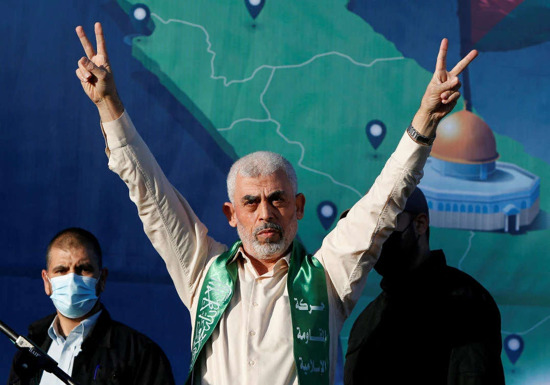 Hamas Gaza chief Yahya Sinwar gestures during an anti-Israel rally in Gaza City, May 24, 2021. (Reuters/File)