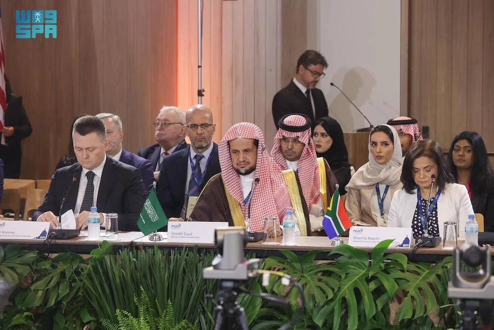 Saudi Arabia’s Attorney General Sheikh Saud bin Abdullah Al-Mujib says countries should boost the sharing of expertise and joint actions to counter global criminal networks. (SPA)