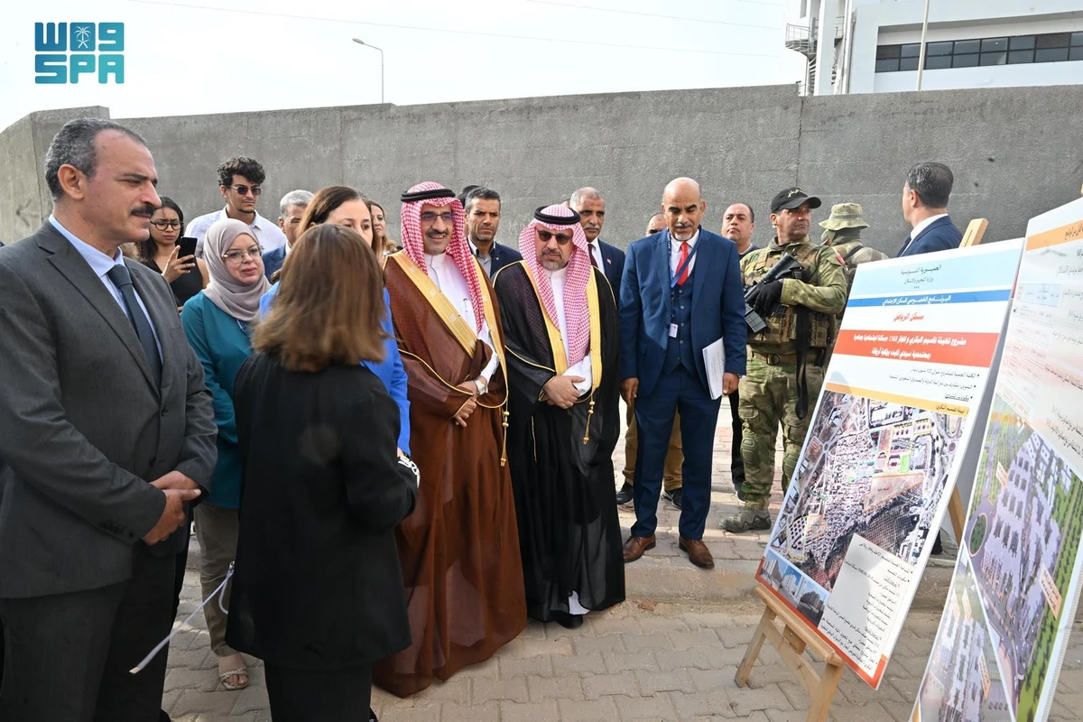 Saudi Arabia’s Ambassador to Tunisia Abdulaziz bin Ali Al-Saqr and Tunisian Minister for Equipment and Housing Sarra Zaafrani Zenzri have overseen the delivery of 1,568 housing units funded by the Saudi Fund for Development in Bakri city in the Ariana Governorate in northern Tunisia. (Supplied)