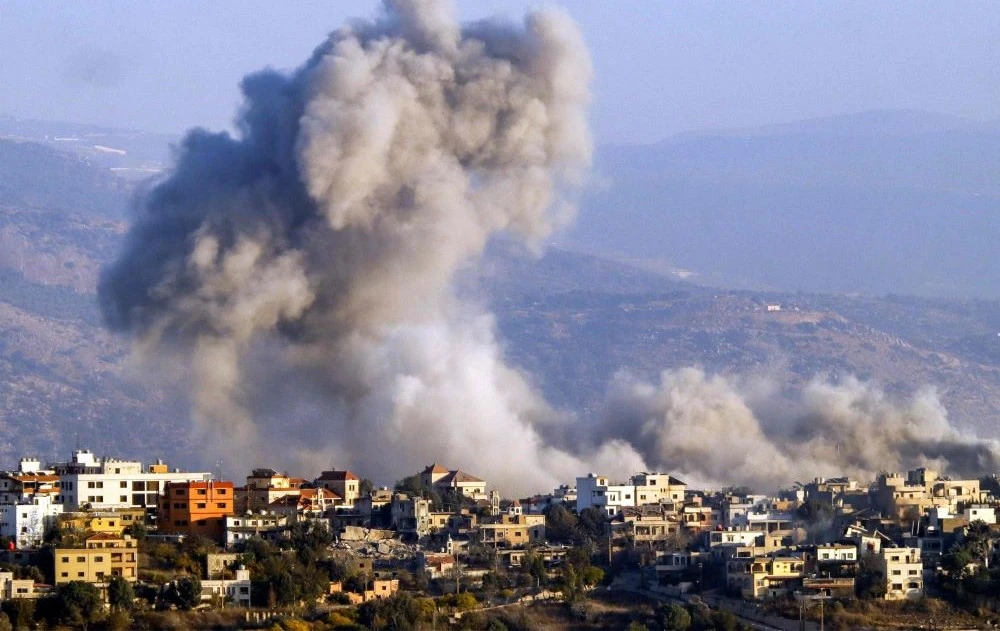Smoke rises following an Israeli air strike on Khiam in southern Lebanon on October 29, 2024. (AFP)
