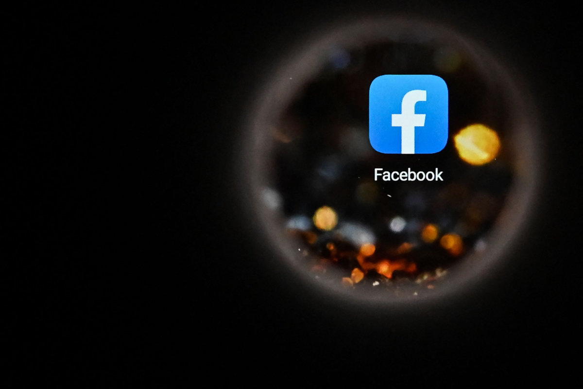 Deceptive ‘bait-and-switch’ Facebook groups snare US voters: study