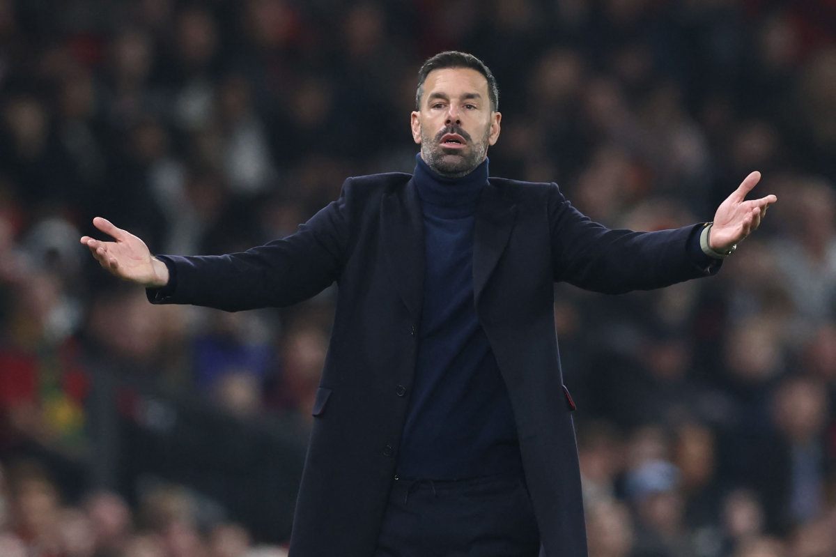 Manchester United's Dutch interim head coach Ruud van Nistelrooy during the English League Cup round of 16 football match between Manchester United and Leicester City at Old Trafford in Manchester, England, on Oct. 30, 2024. (AFP)
