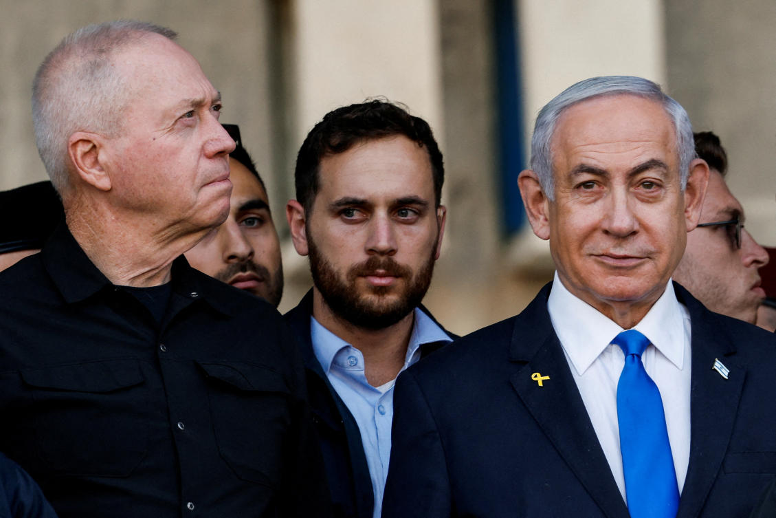 Israeli Prime Minister Benjamin Netanyahu and Israeli Defense Minister Yoav Gallant attend a ceremony at an army base near Mitzpe Ramon, Israel. (File/Reuters)
