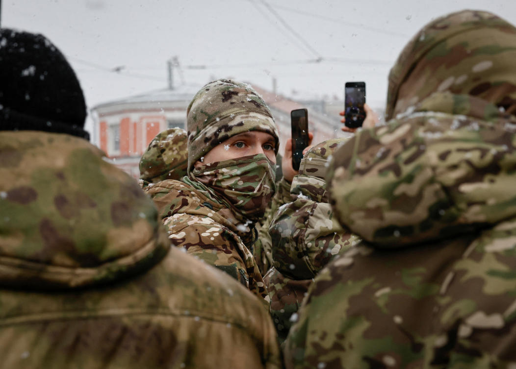 Volunteers, who joined the Russian armed forces involved in the country's military campaign in Ukraine, take part in a ceremony marking Russia's National Unity Day before their departure for garrison locations, in Nizhny Novgorod, Russia November 4, 2024. (Reuters)