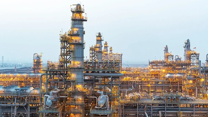 The global oil market has been under pressure in recent days, with crude oil prices falling 2.5 percent on Wednesday, ending a five-day winning streak. File