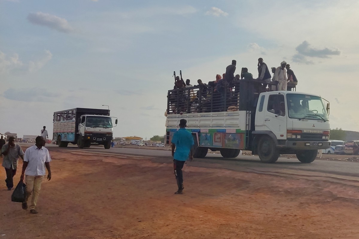 Sudanese fleeing the southeastern town of Sennar after an attack by the Rapid Support Forces (RSF) on nearby Jebel Moyain, arrive on June 28, 2024 in Gedaref in eastern Sudan where they are seeking refuge.(AFP)