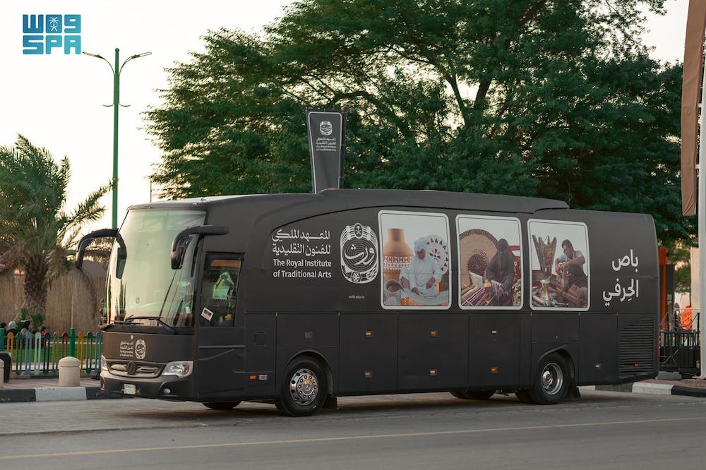 A platform on wheels has been rolled out to celebrate and promote traditional arts through a tour across the Kingdom’s regions. (SPA)