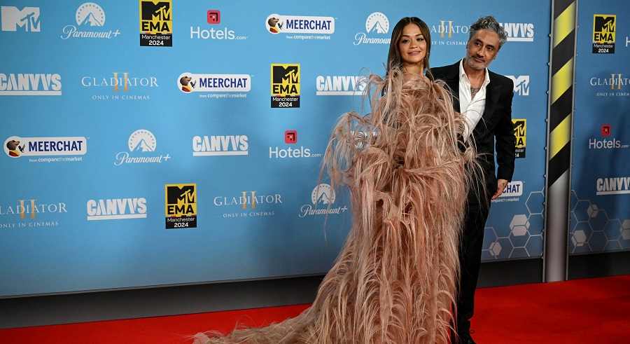 Rita Ora flaunts Saudi label at MTV Europe Music Awards