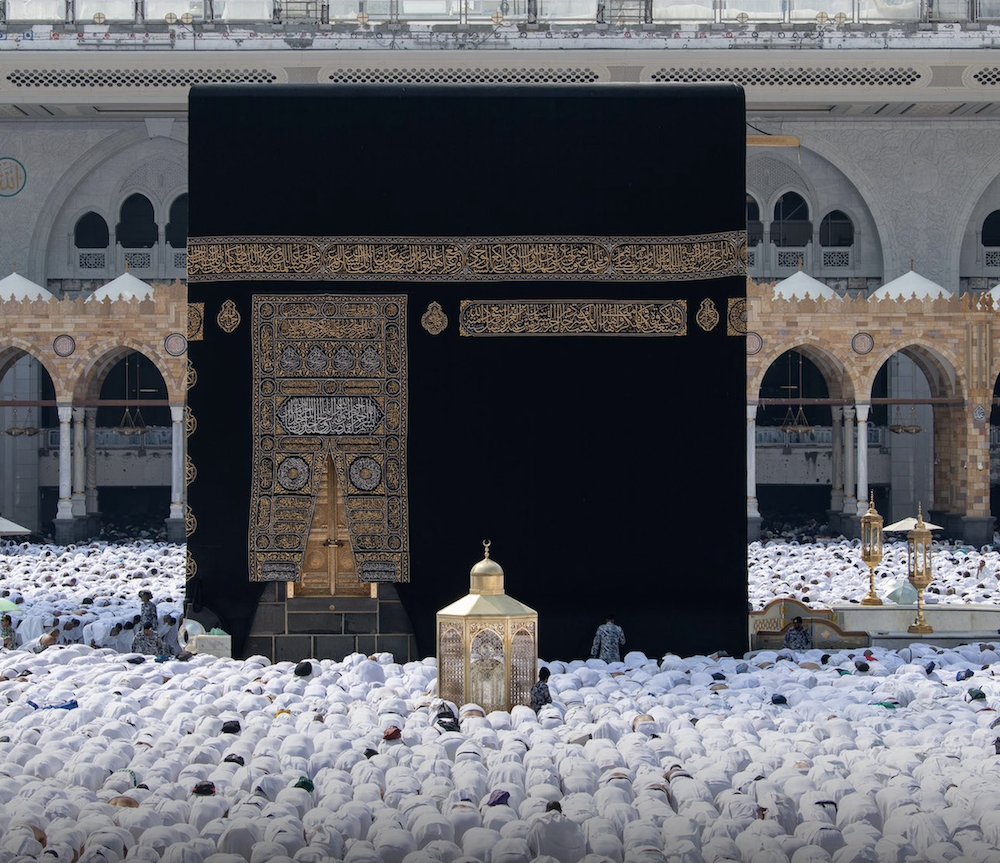 The Kaaba can be seen at the Grand Mosque in Makkah. (@AlharamainSA)