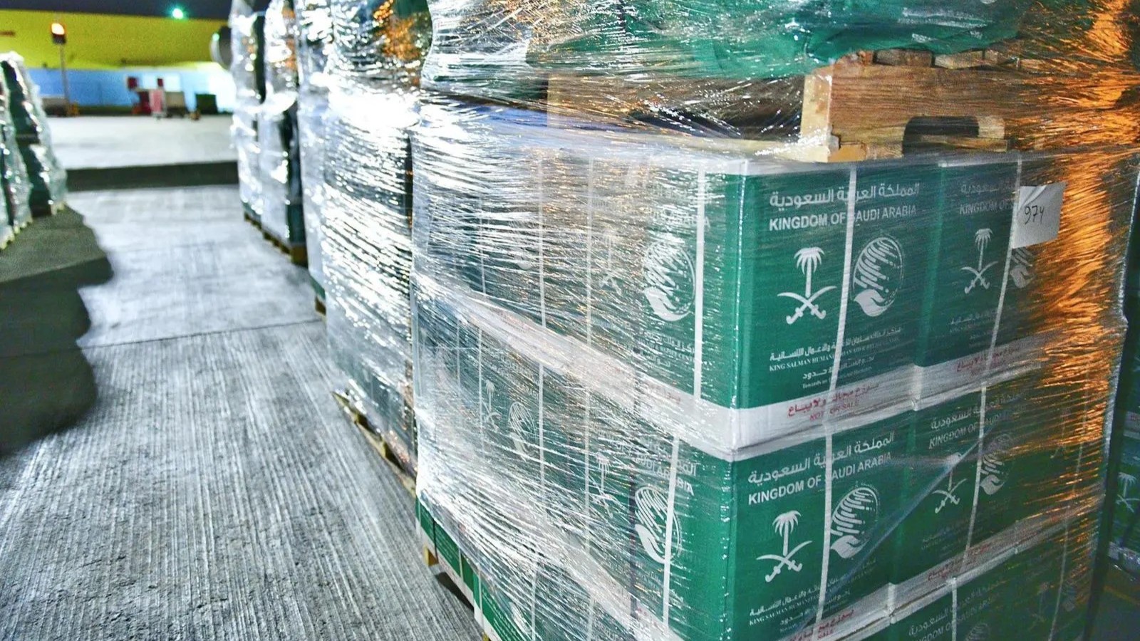 Arab nations like Saudi Arabia and the UAE have sent aid supplies to Lebanon to help those displaced (SPA)
