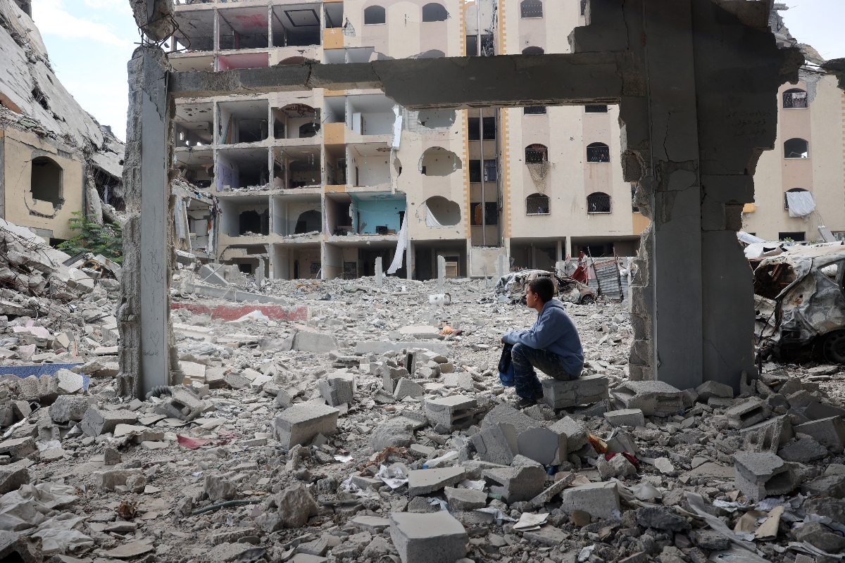 A demobilized officer said that he had spent days demolishing houses in Gaza to clear more ground for military bases in Gaza’s Netzarim corridor. (AFP)
