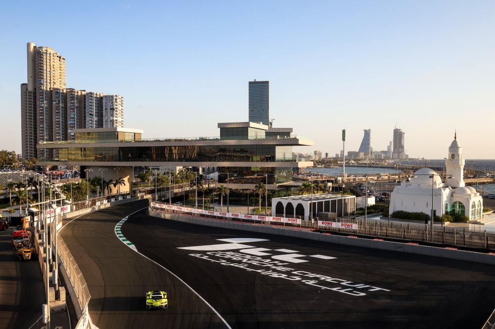 GT World Challenge title to go down to the wire in Jeddah finale