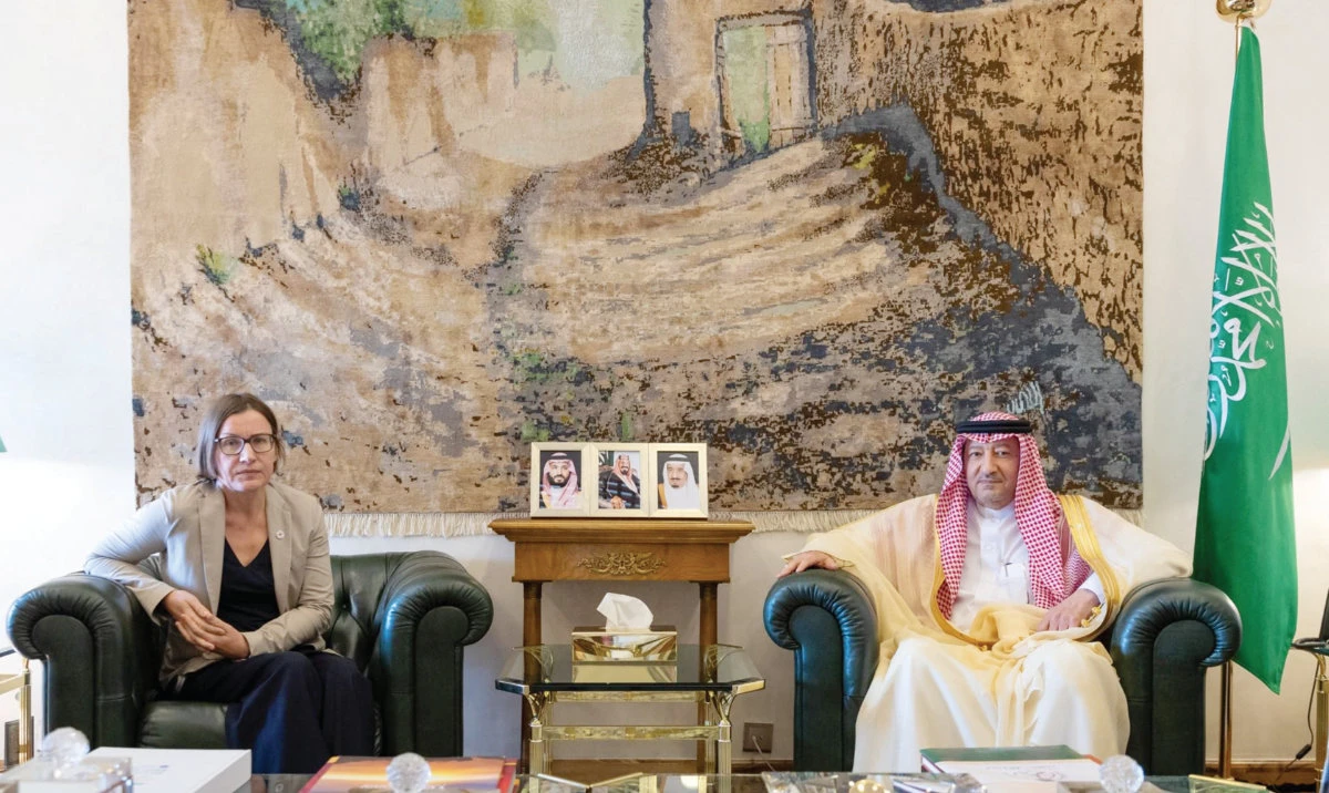 Saudi deputy foreign minister receives Red Cross president