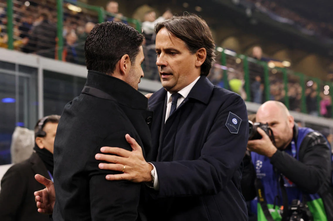 Arsenal manager Mikel Arteta and Inter Milan coach Simone Inzaghi before their Champions League match at San Siro, Milan, Italy on Nov. 6, 2024. (Reuters)