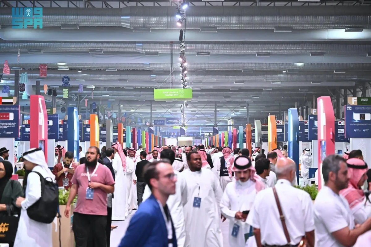 The five-day event, themed ‘A Global Destination for Opportunities,’ attracted over 182,000 visitors. SPA
