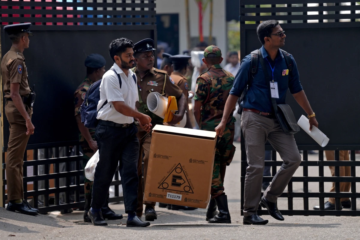 Sri Lankans set for parliamentary polls, seeking change and new faces