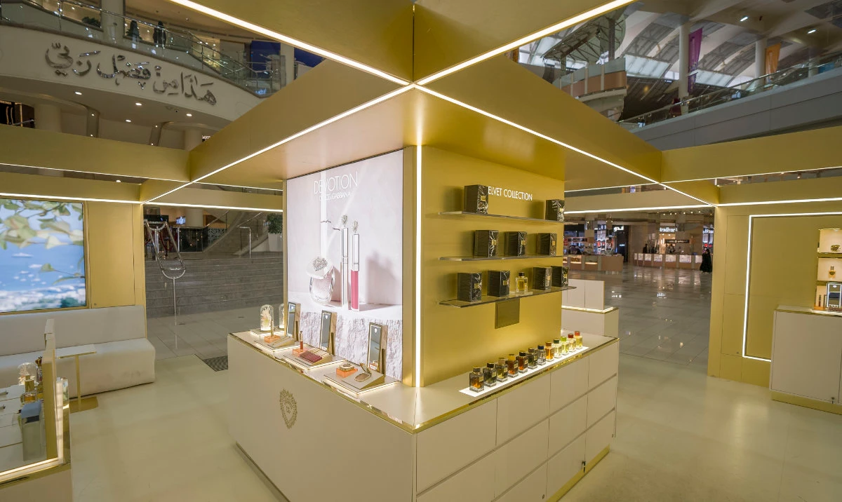 Abra delivers bespoke fit-outs for prestigious brands.