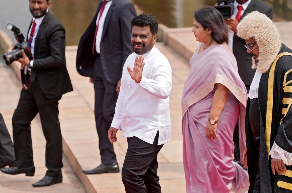Sri Lanka’s new president to keep predecessor’s controversial IMF bailout program