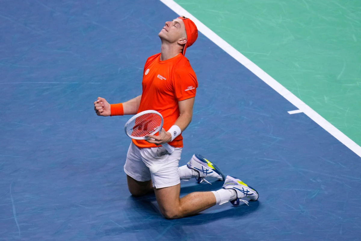Netherlands' Tallon Griekspoor celebrates winning against Germany's Jan-Lennard Struff during the Davis Cup semifinal at the Martin Carpena Sports Hall in Malaga, southern Spain, on Friday. (AP)
