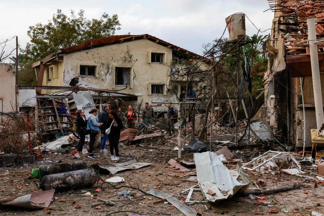 Hezbollah rockets land near Tel Aviv after large Israeli strike on Beirut