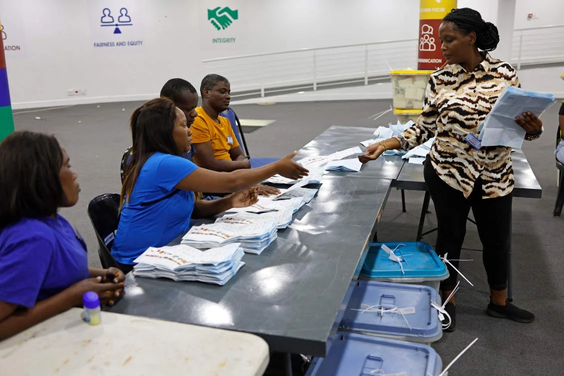 Namibians vote to wind up chaotic polls