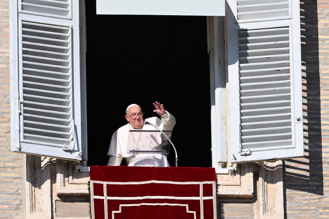 Pope Francis called on Lebanese politicians on Sunday to urgently elect a new president, to get the country’s governing institutions functioning again. (AFP)