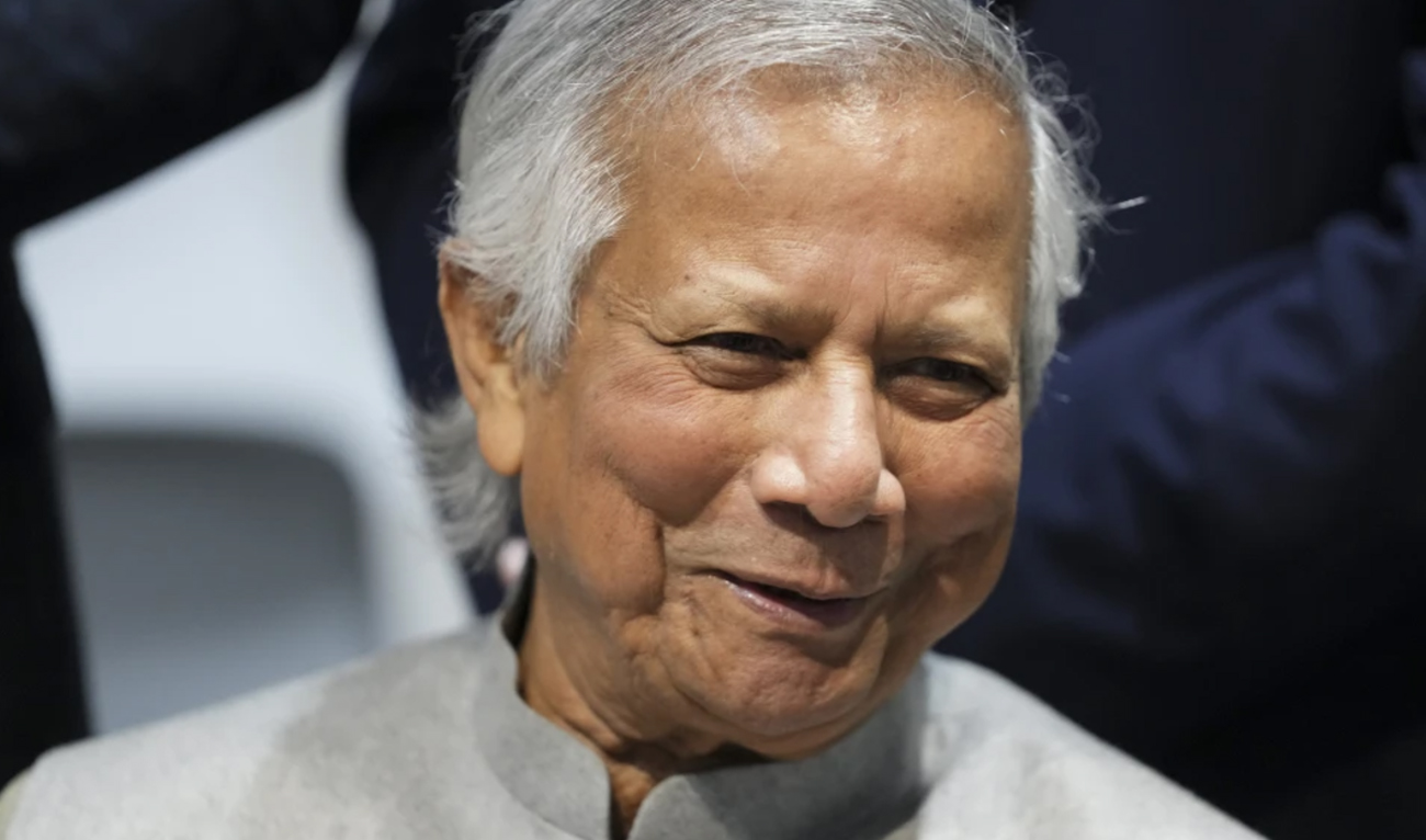 Muhammad Yunus, head of Bangladesh’s interim government speaks to members of the media at the COP29 UN Climate Summit on November 13, 2024, in Baku, Azerbaijan. (AP/File)