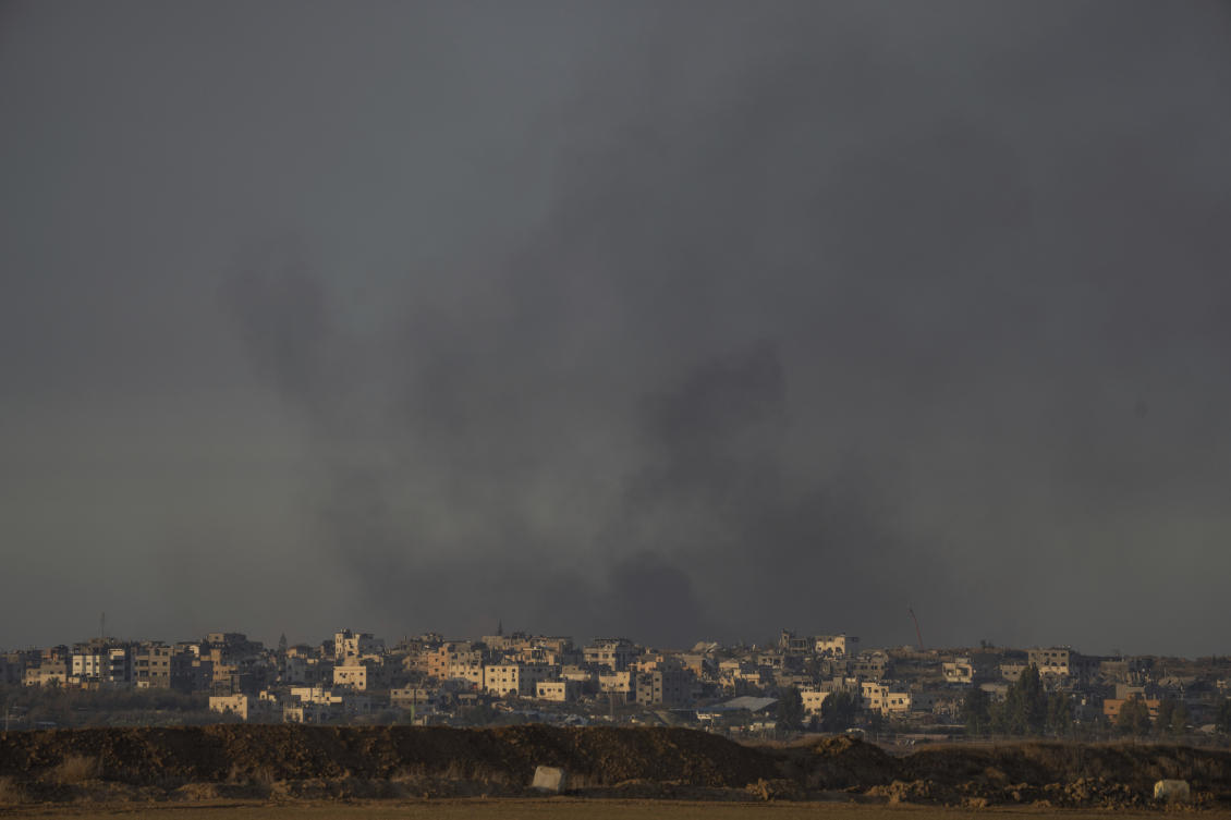 Smoke rises following an explosion in the Gaza Strip as seen from southern Israel, Dec. 5, 2024. . (AP)